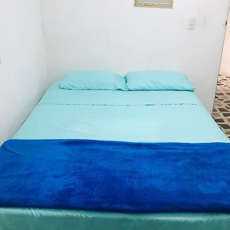 Hostal La 18 Перейра Екстериор снимка