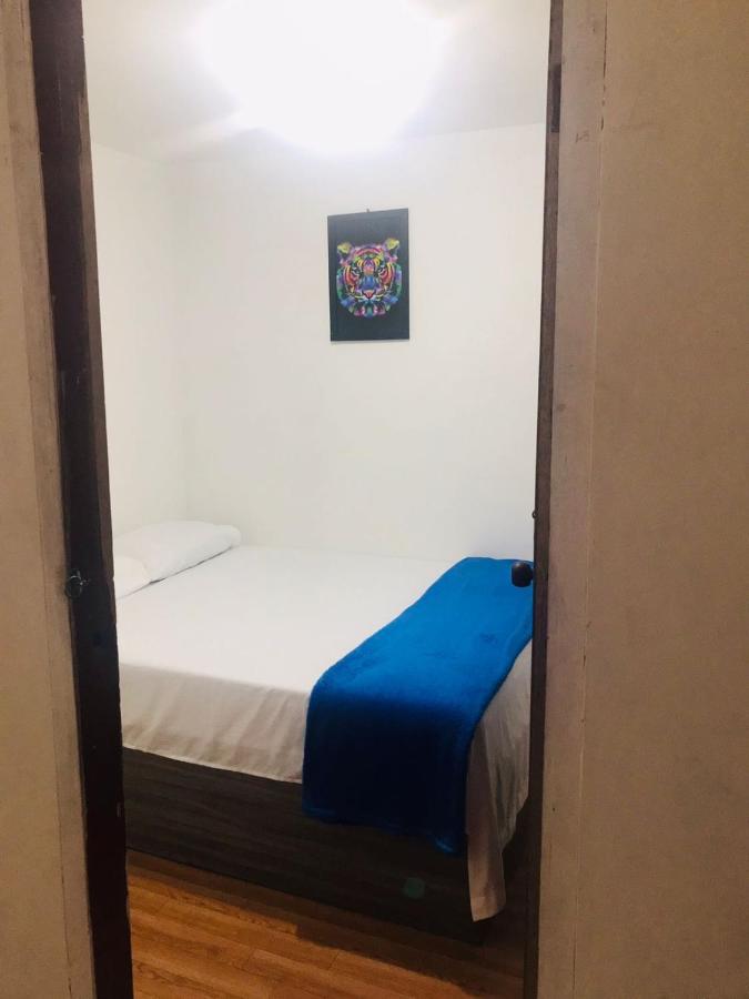 Hostal La 18 Перейра Екстериор снимка