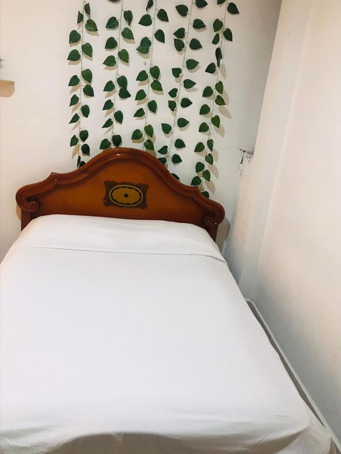 Hostal La 18 Перейра Екстериор снимка